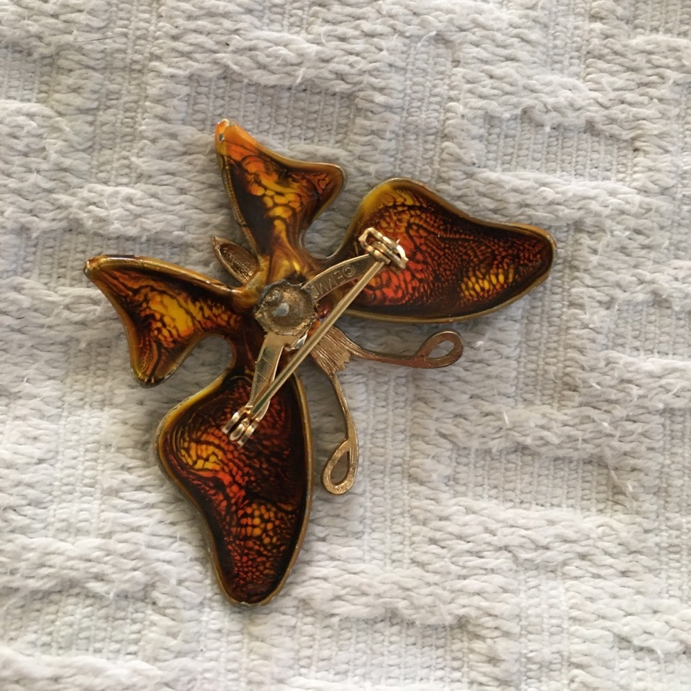Butterfly pin - Picture 2 of 2